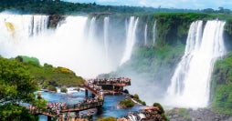 De la cuna del tango al Iguazú