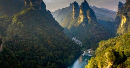 Montañas de Avatar y ciudades imperiales